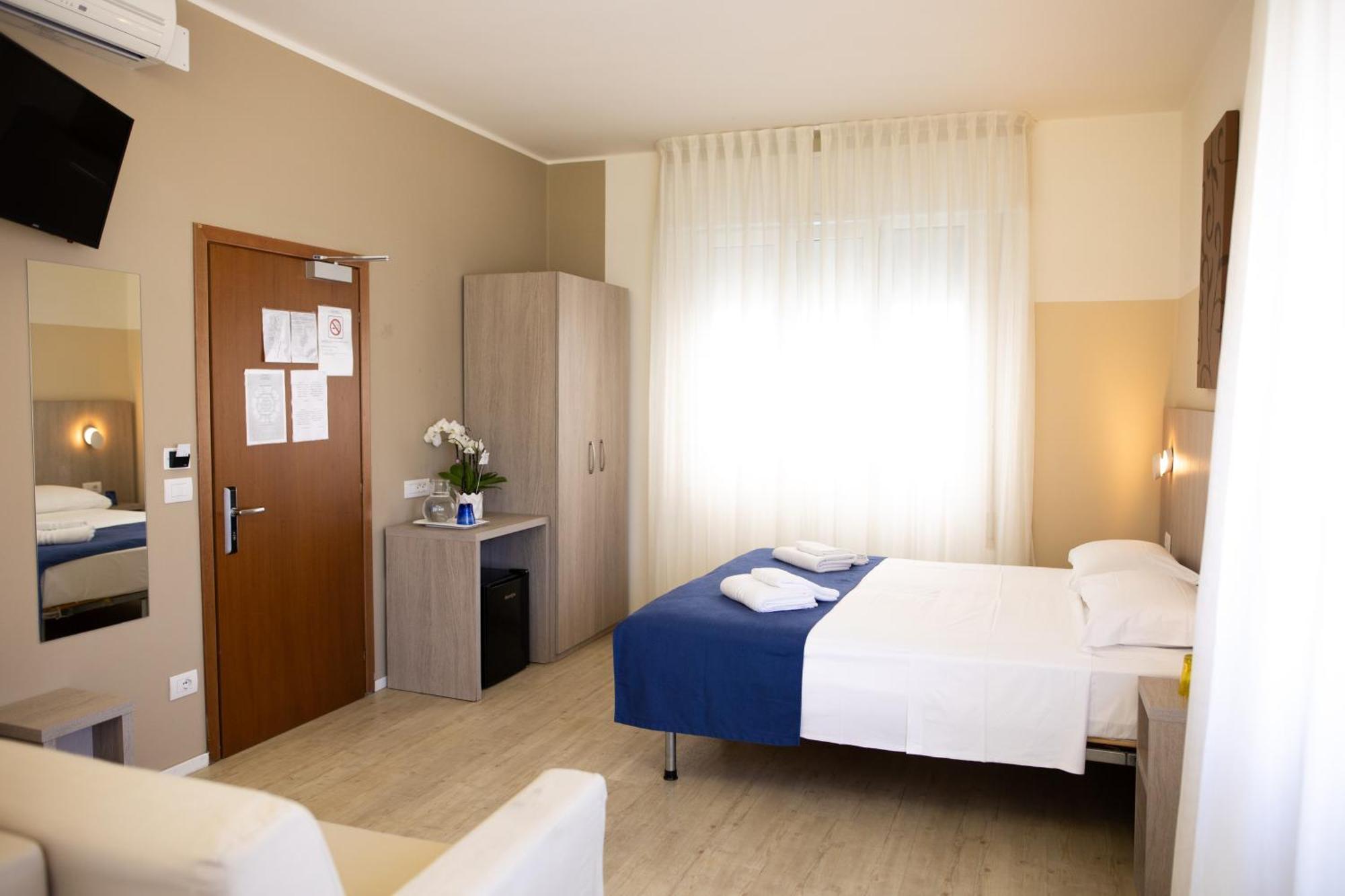 Hotel Mare Live ลิโดดิเยโซโล ภายนอก รูปภาพ