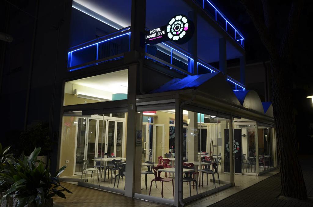 Hotel Mare Live ลิโดดิเยโซโล ภายนอก รูปภาพ
